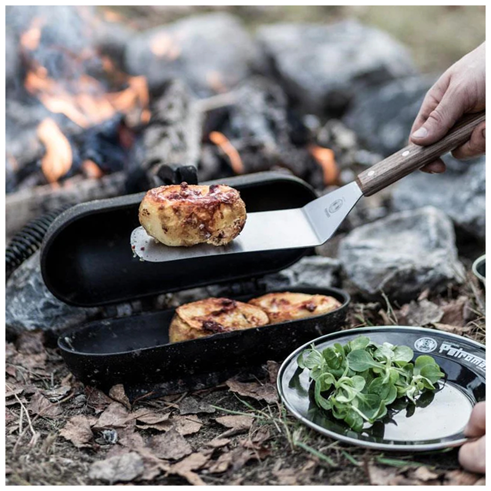 Grill und Pfannenwender mit Langgriff